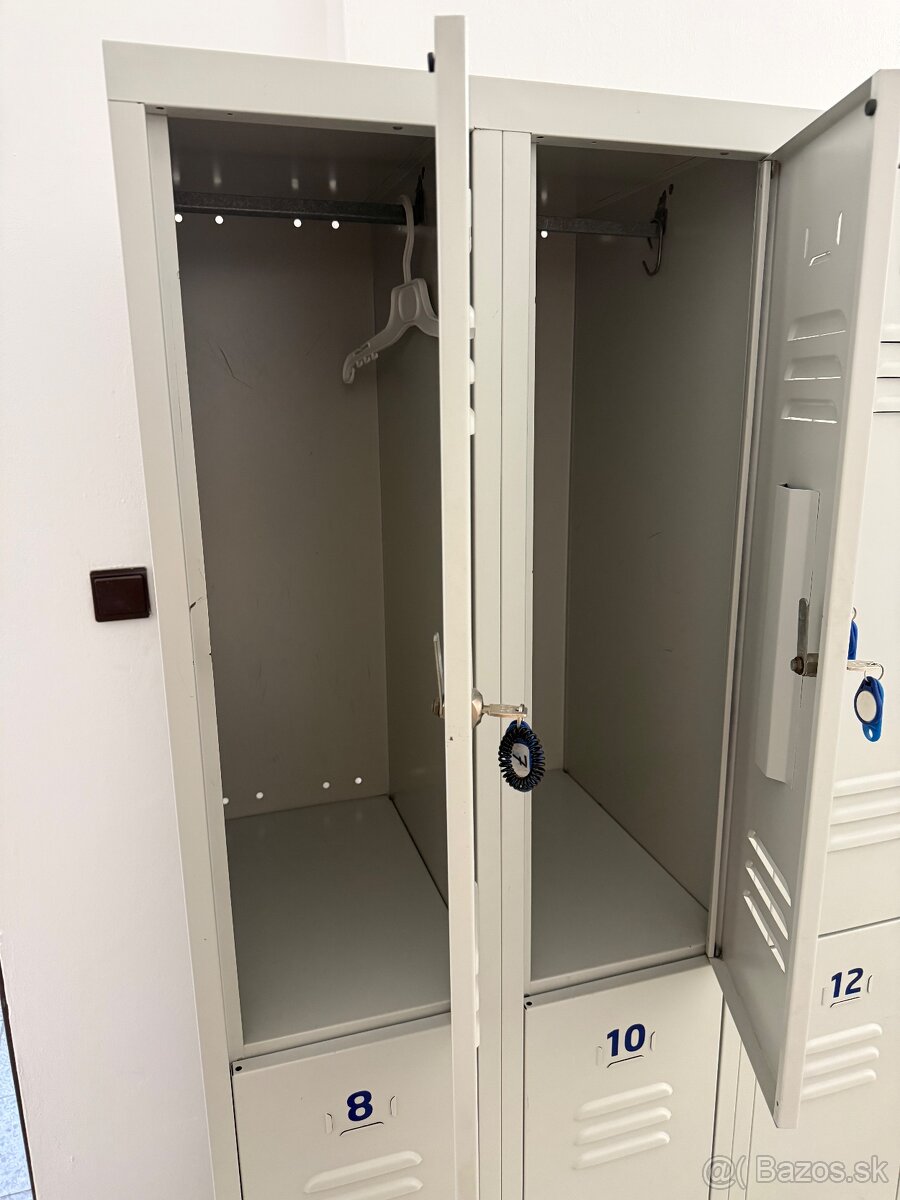 Šatňové skrinky - kovové - 2