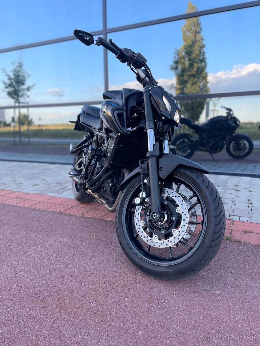 Yamaha MT 07 - 2