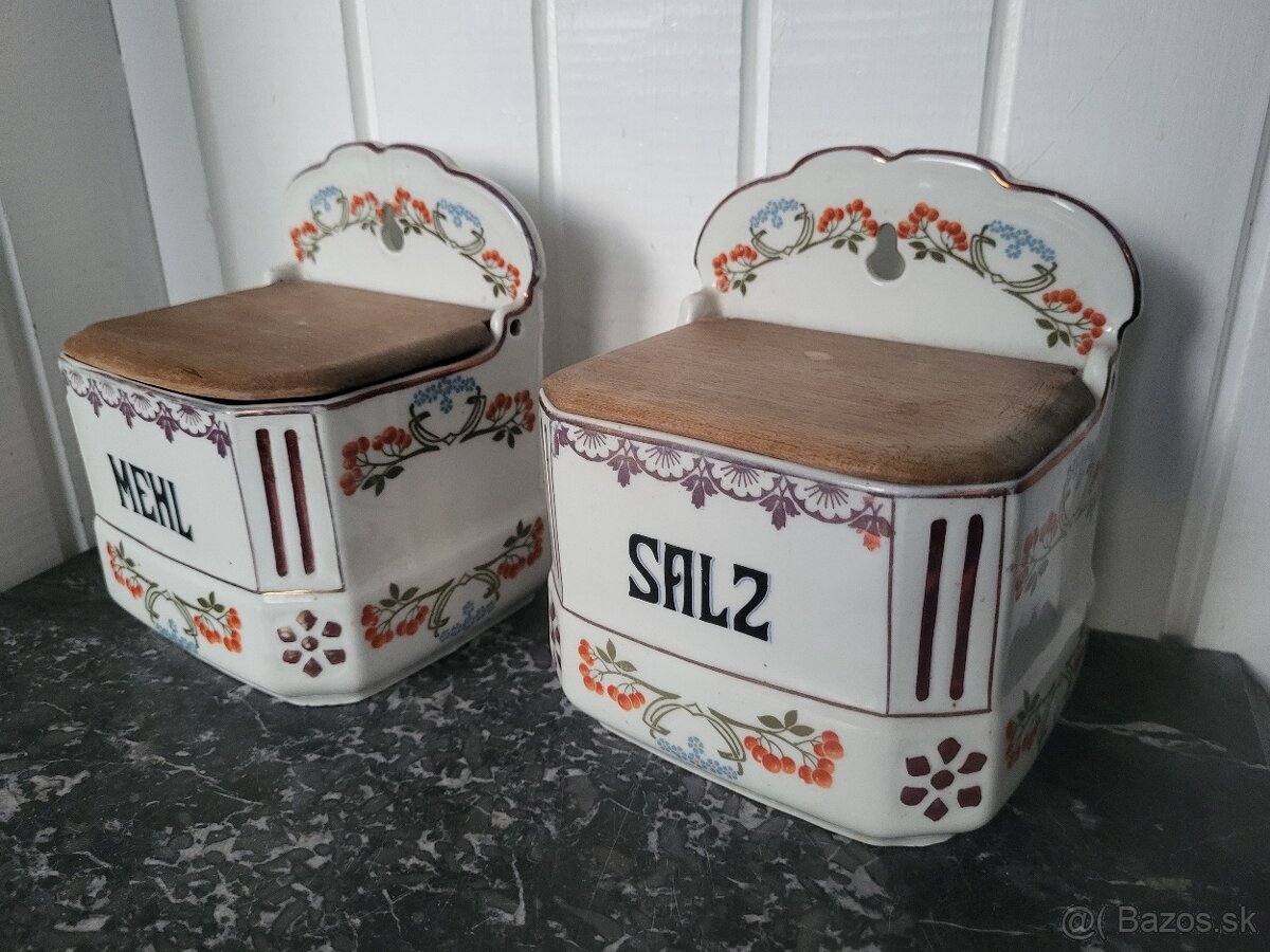 Starožitné nádoby na soľ a múku - 2