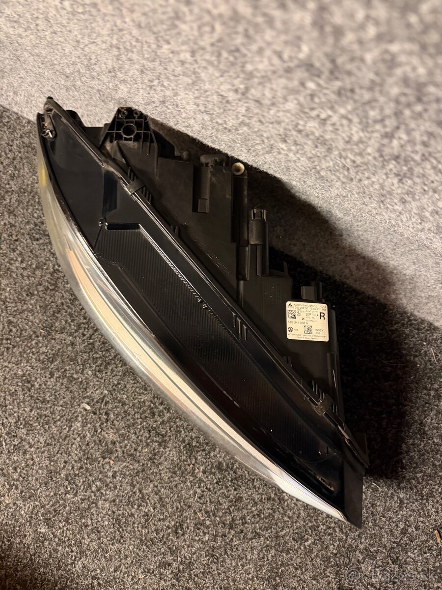 Svetlo VW Touran - 2