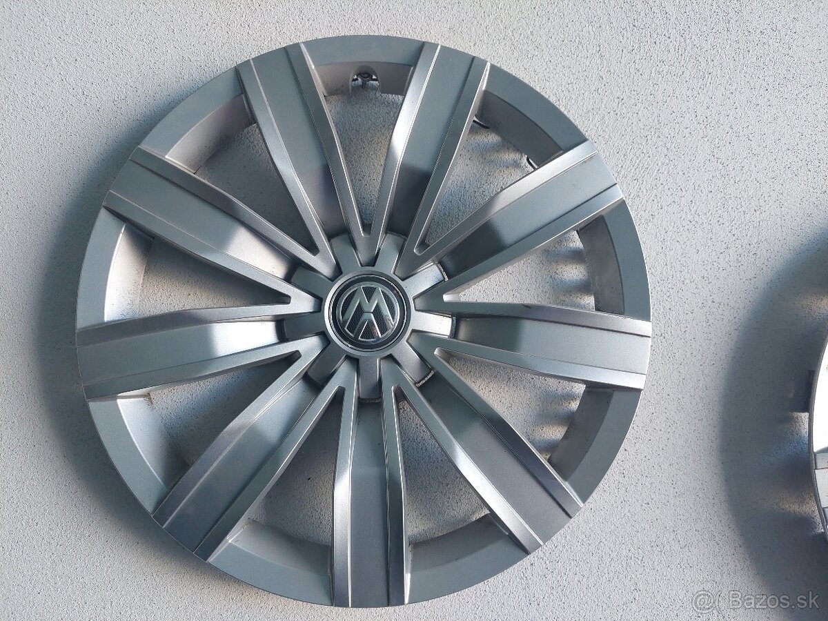 PUKLICE ŠKODA,VOLKSWAGEN - 2