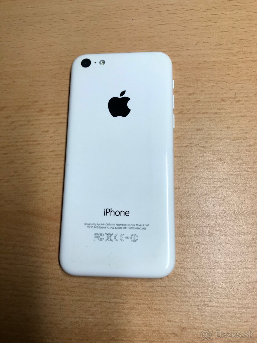 iPhone 5C 8GB. - 2