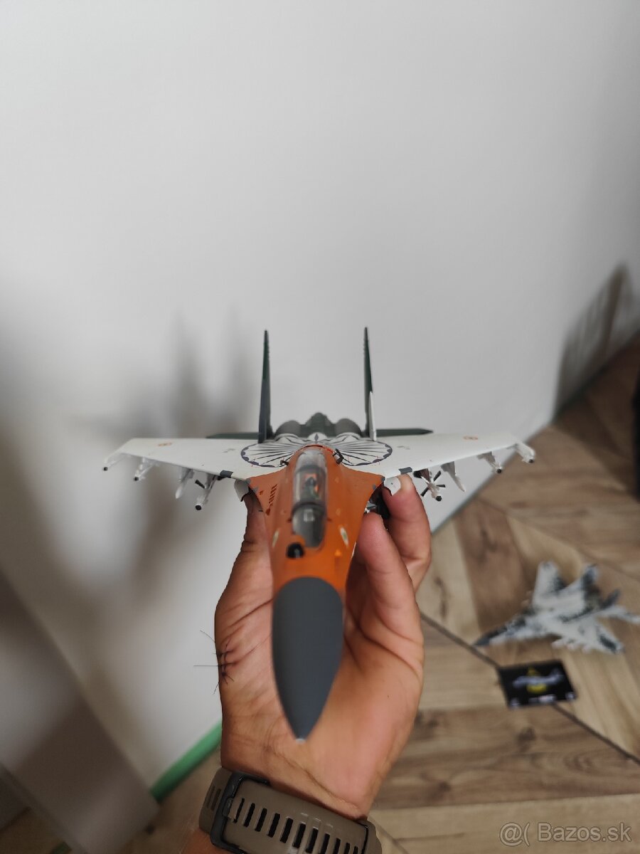 Predám SUCHOJ SU-30 - 2