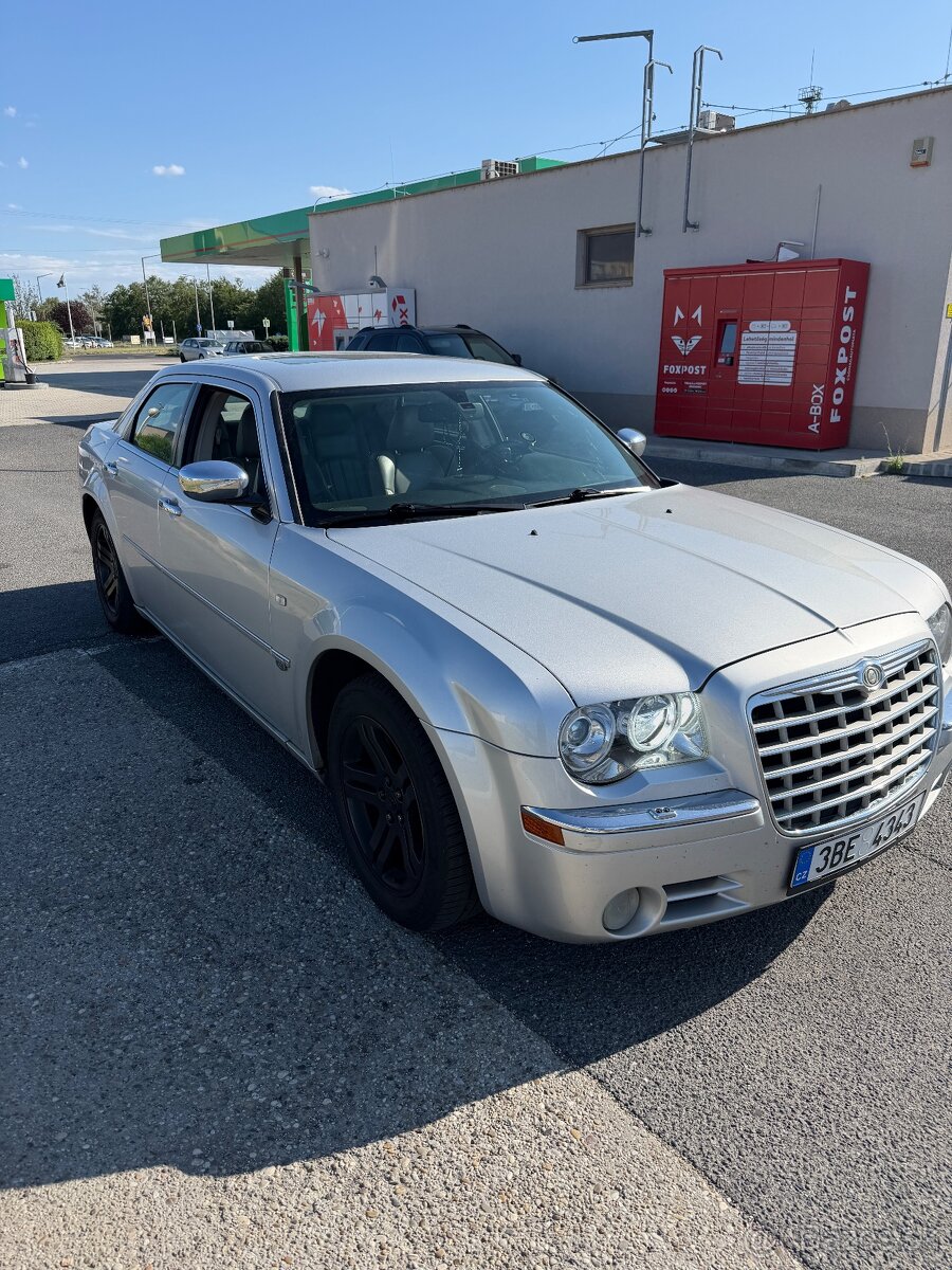 Chrysler 300c - 2