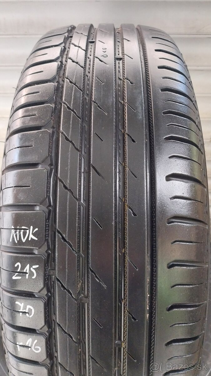Nokian letné 215/70/R16 - 2