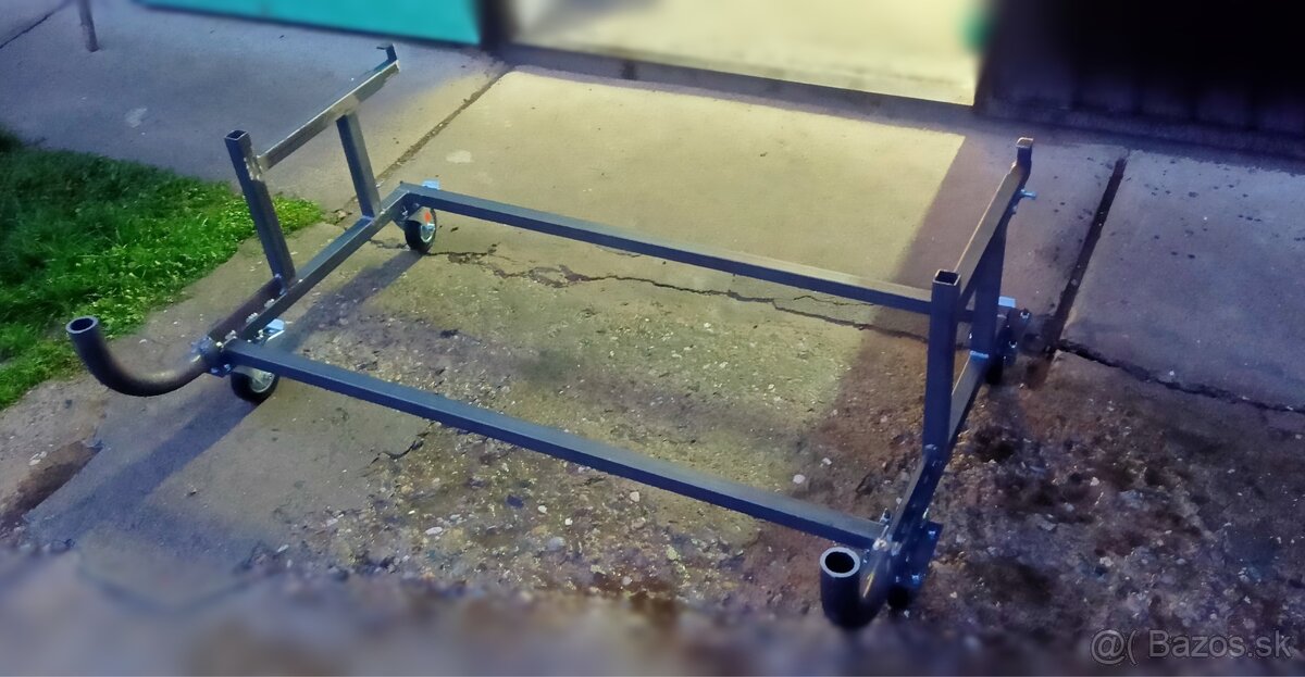 Stabilný stojan – kolíska na prívesný vozík - 2