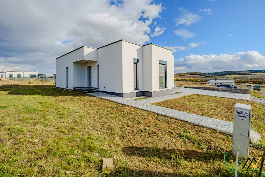 RODINNÝ DOM OBEC SVINIA, OKRES PREŠOV - 2