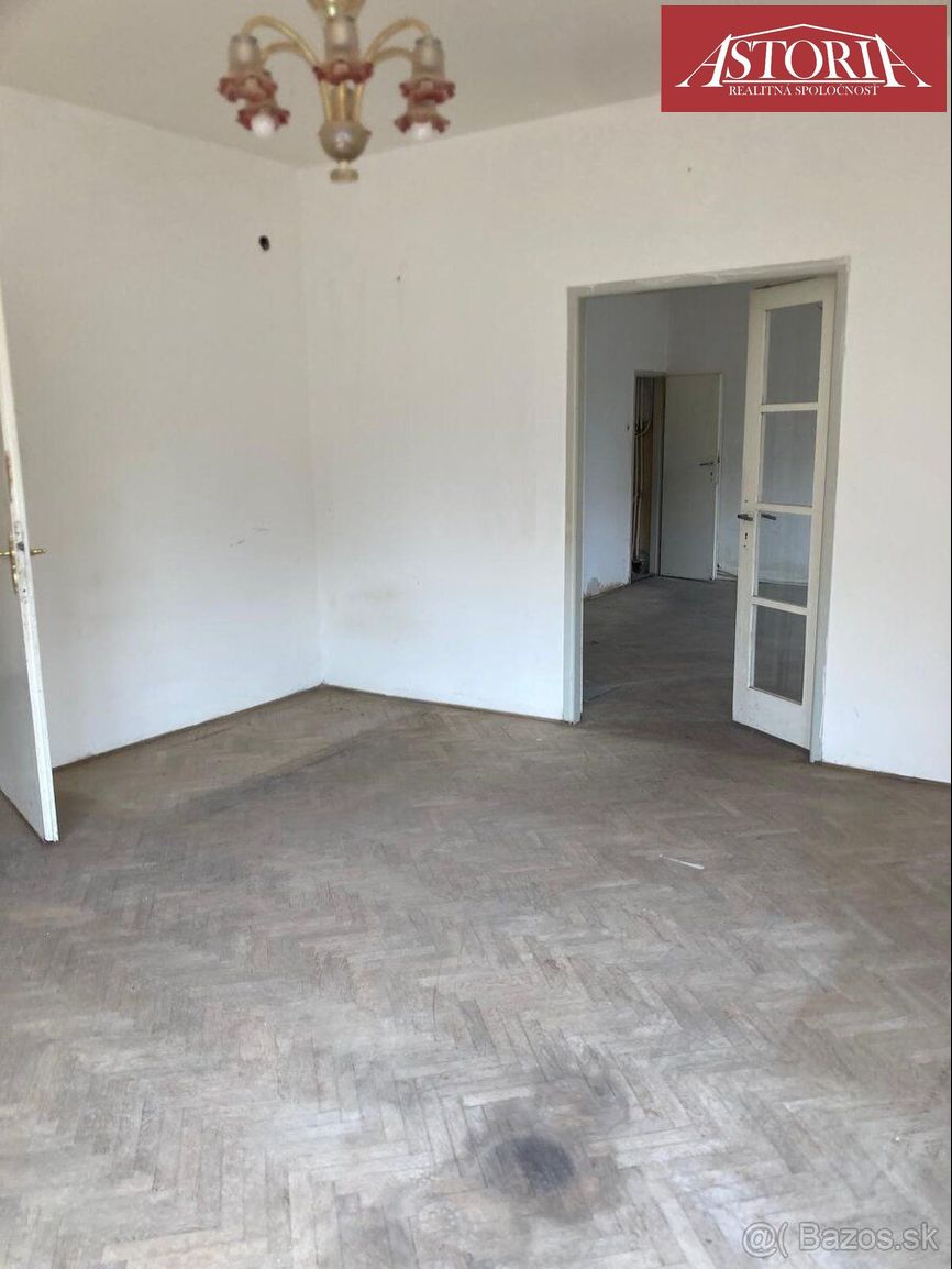 PREDAJ Rodinný dom v širšom centre mesta Martin - Stará Ľado - 2