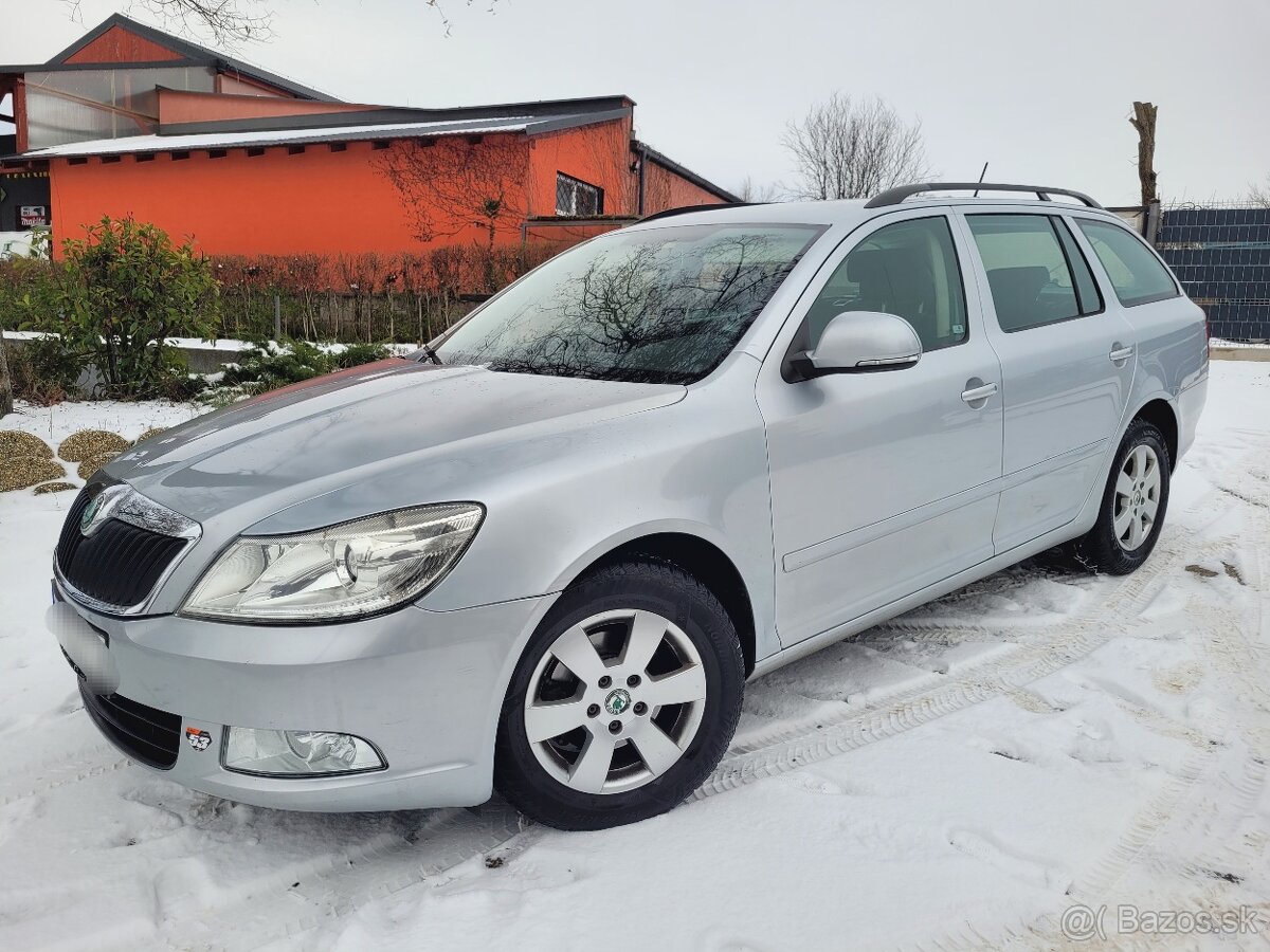 SKODA OCTAVIA COMBI 1.6 TDI 77KW - 2
