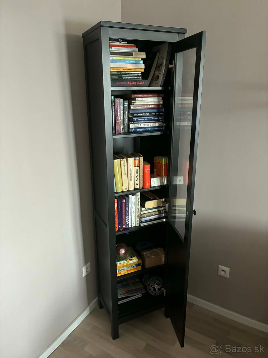 Predám vitrínu IKEA HEMNES - 2