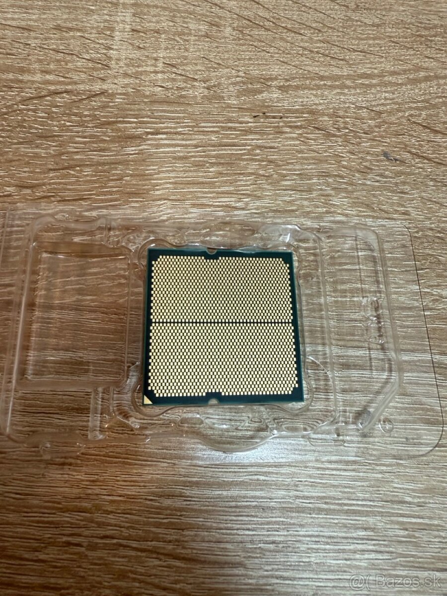 Predám Ryzen 5 7600X - 2