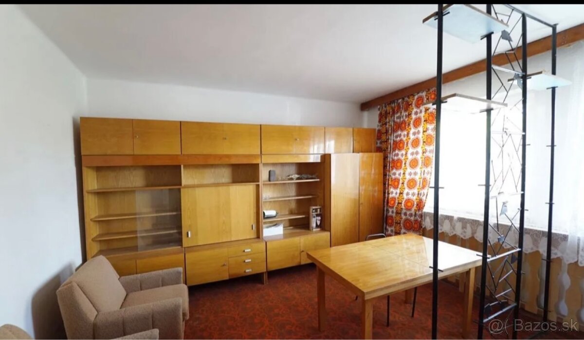 Predám poschodový dom - 2