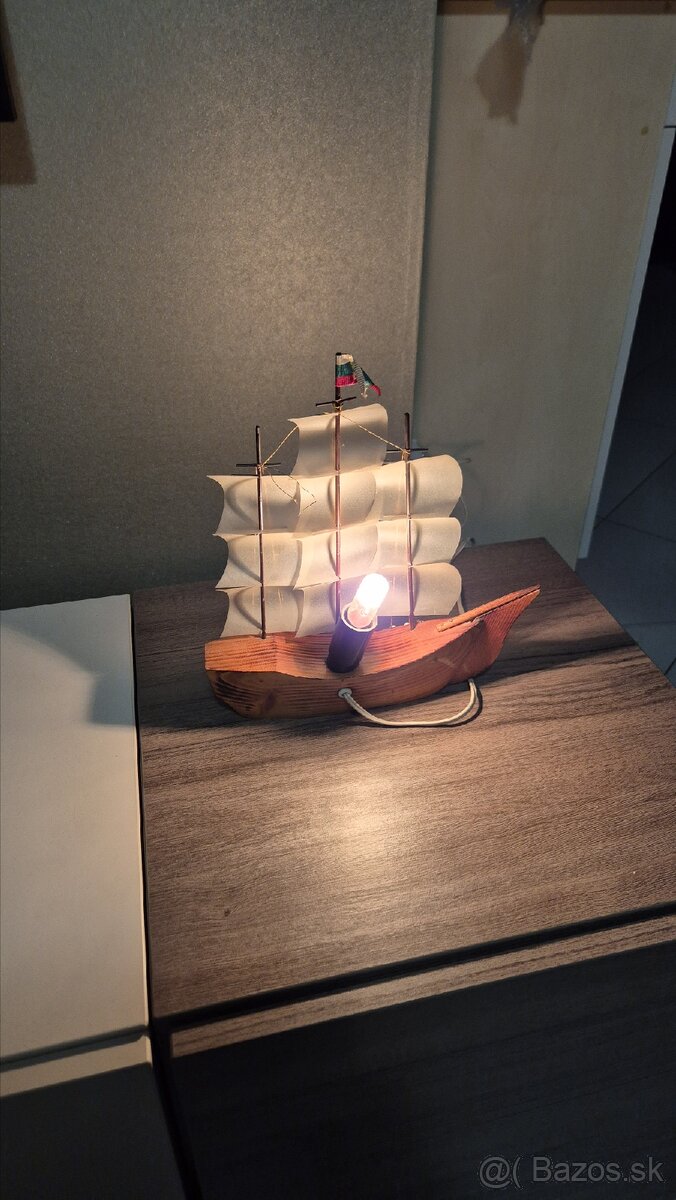 Retro plachetnica - 2