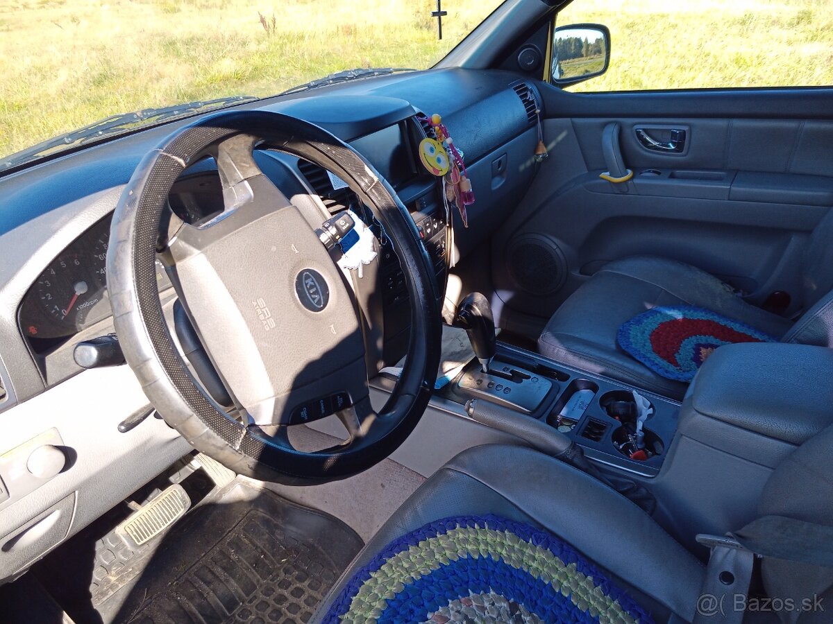 Kia Sorento 2.5 CrDi - 2