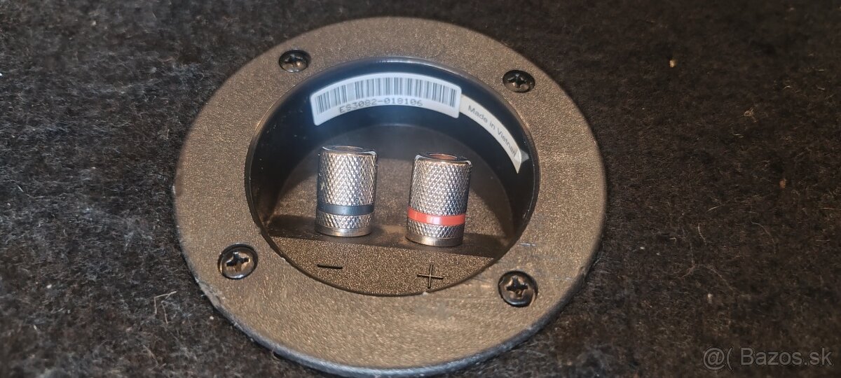 Predám Subwoofer JBL GTO1204BR - 2