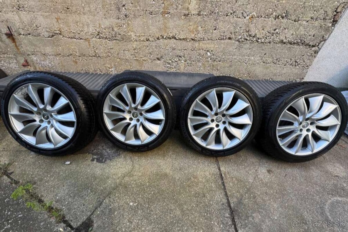 INFINITI R21 ORIG.ZANOVNA ZIMNÁ SADA/2024 - 2