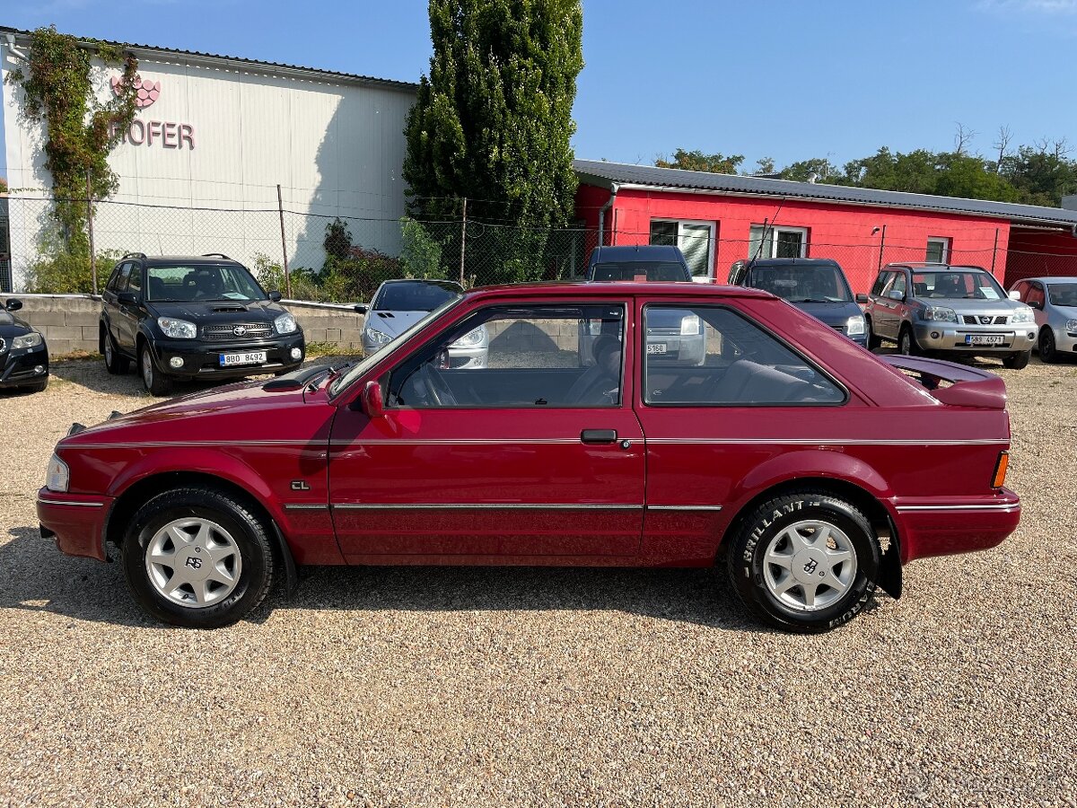 Ford Escort, 1.6D 40KwVELMI ZACHOVALÍ STAV - 2