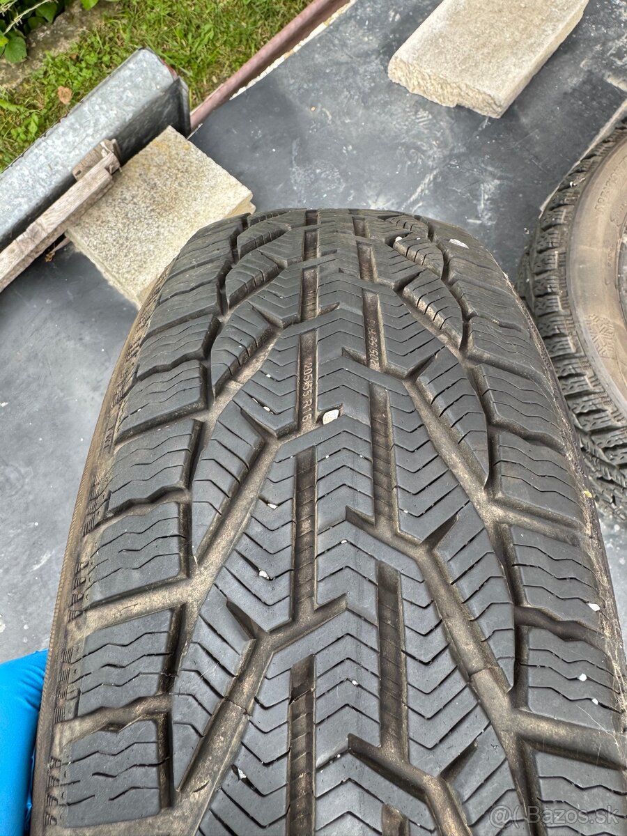 Zimné Gumy Kormorán 205/55 R16 - 2