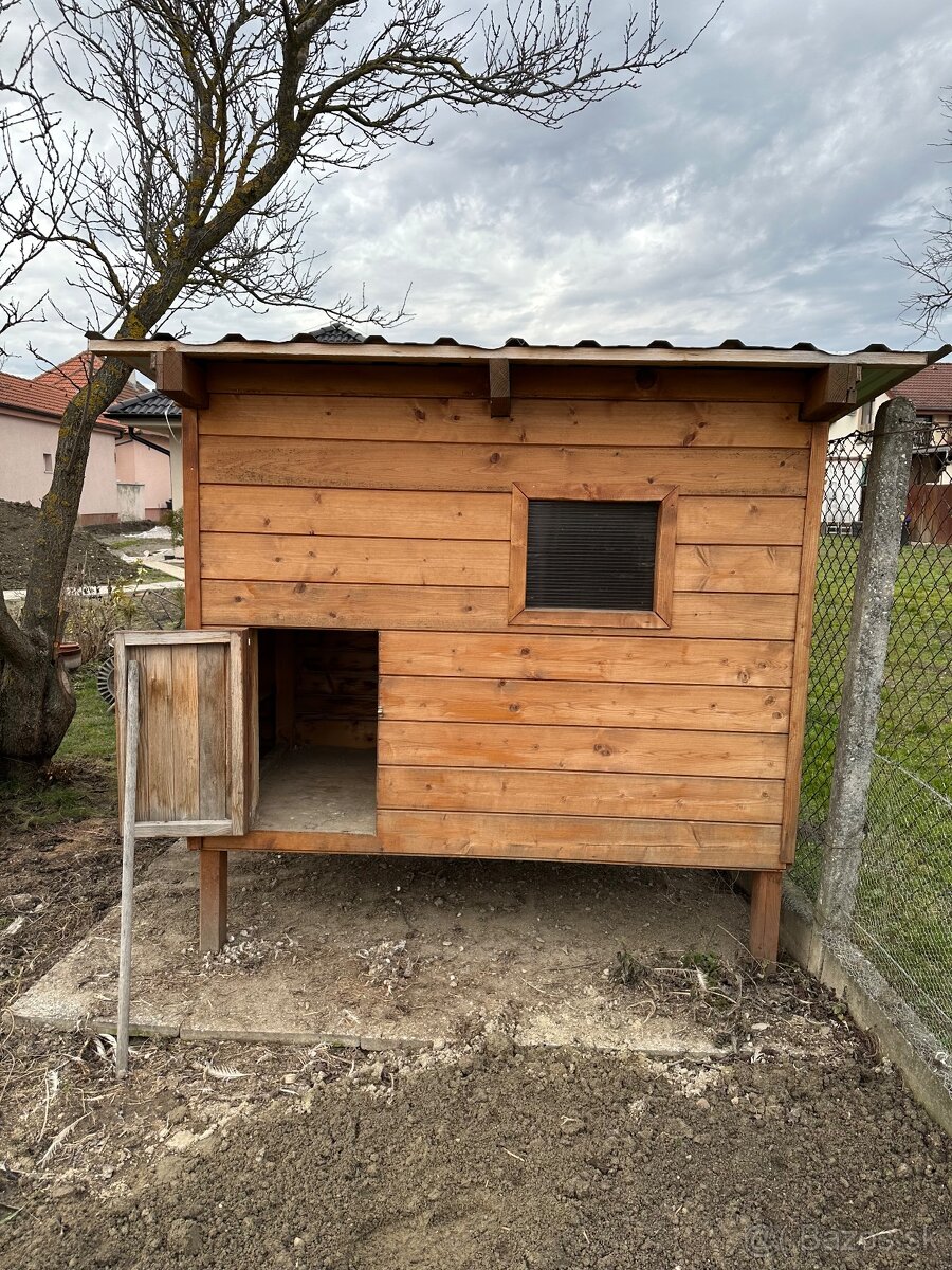 Kurín pre 10 sliepok - 2