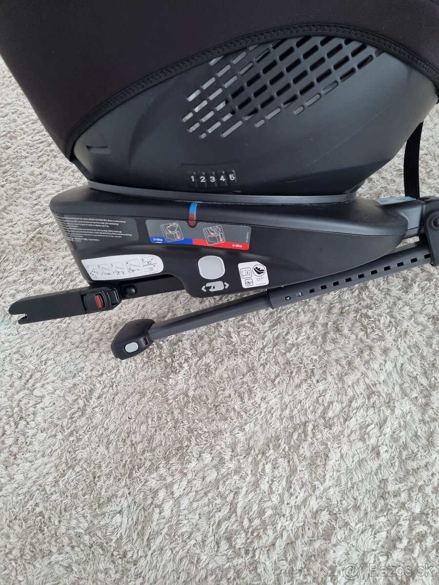 Autosedačka Graco Turn2Me 360° - 2