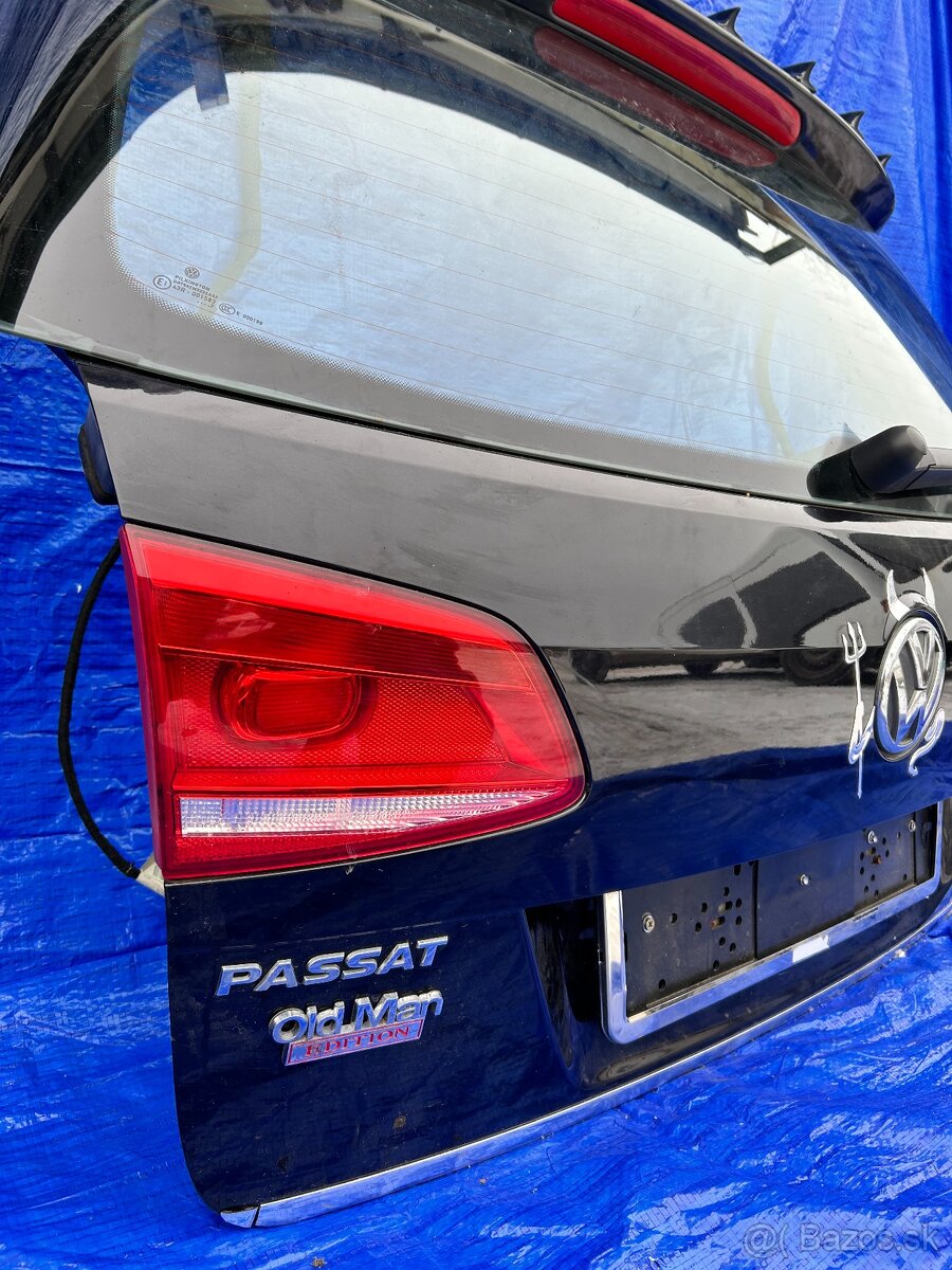 Páté dveře VW Passat B7 Kombi černé - 2