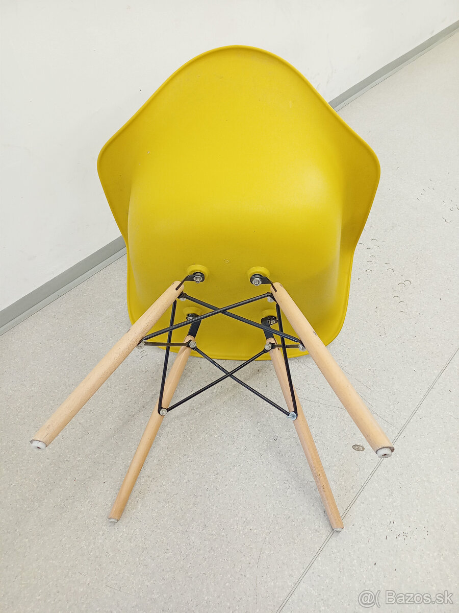 Predam stylovu stolicku - 2