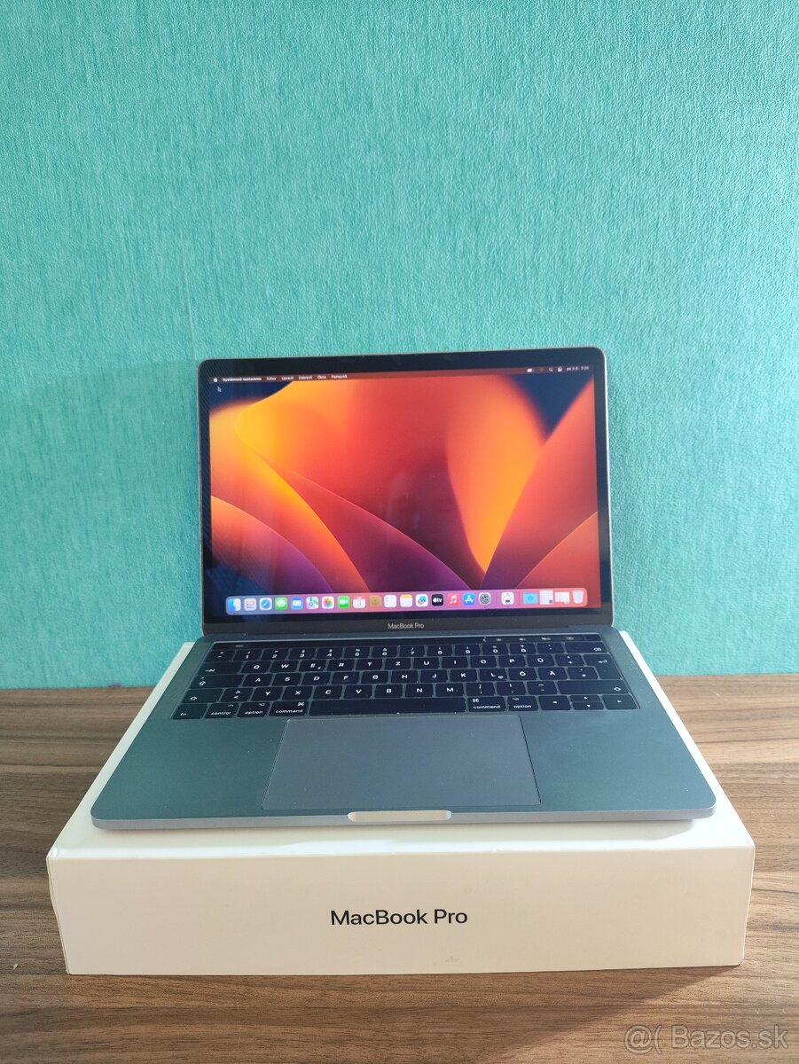 MacBook Pro 13" (2017) | Core i5 • 8GB RAM • 256GB SSD • Re - 2