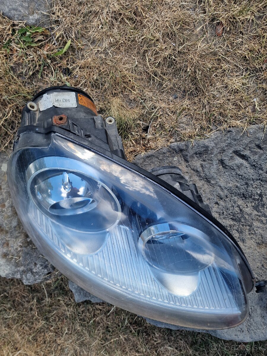 Xenónové svetlomety Golf 5 - 2