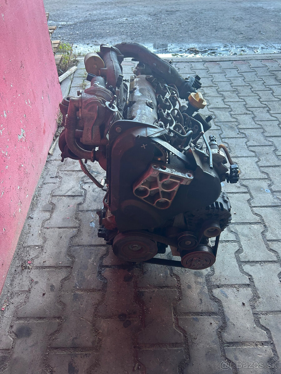 Motor 1,9 DCI F9Q Renault Trafic Master Kompletní - 2