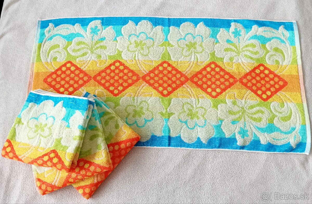 Nepoužité farebné froté uteráky - 3 € / kus - 2