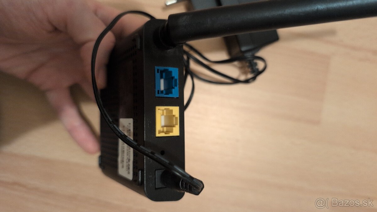 Predám wifi router tenda 150Mbps - 2