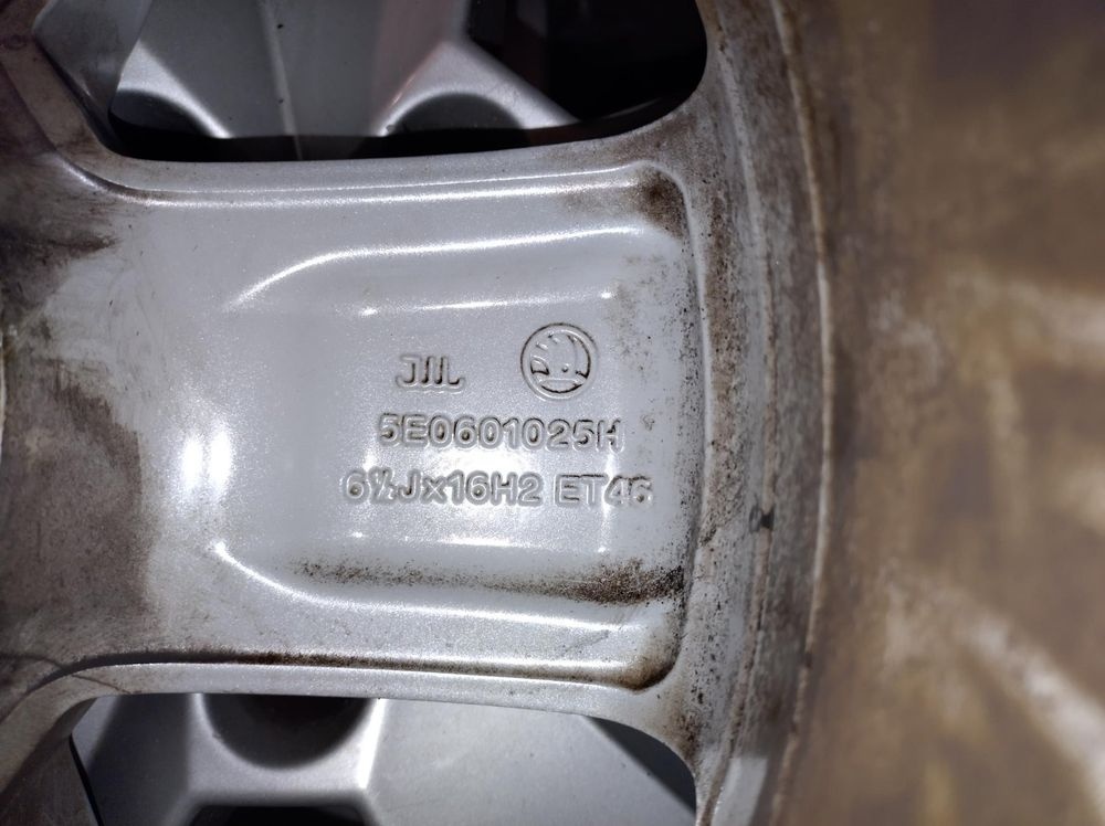 Letna sada skoda 5x112 205/55 r16 - 2