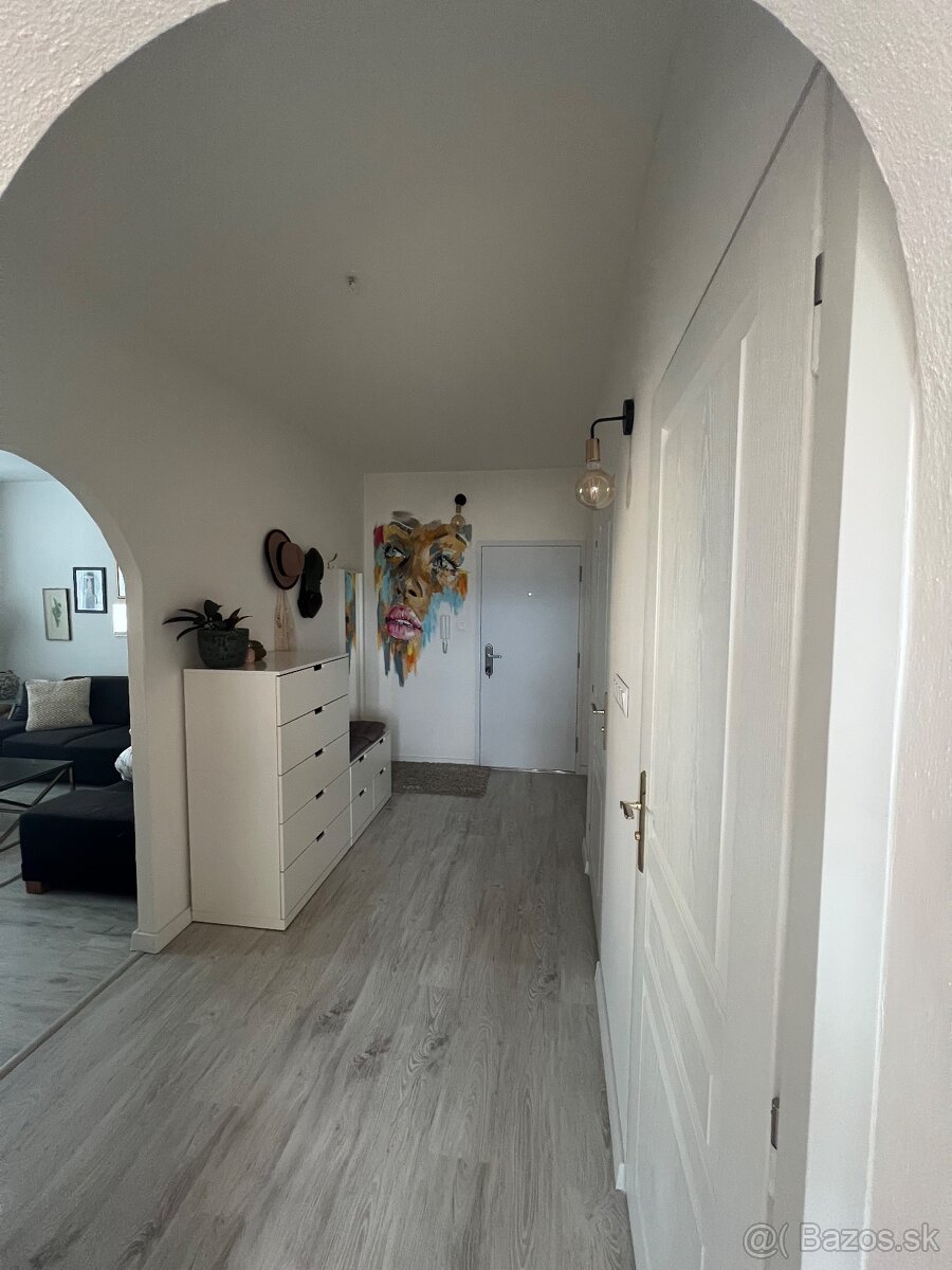 Prenájom_3 izbový byt - 2