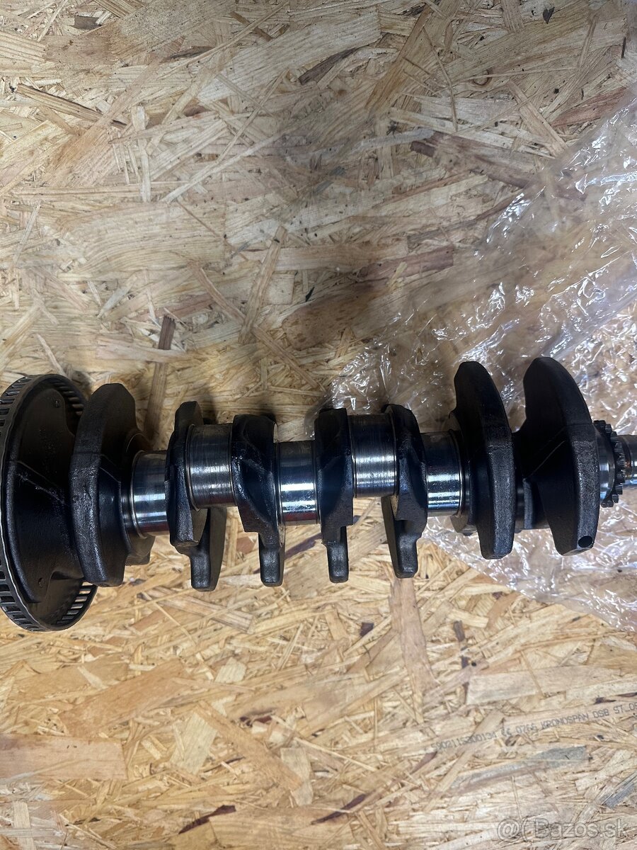 Kľukový hriadeľ 2.0 tsi - 2