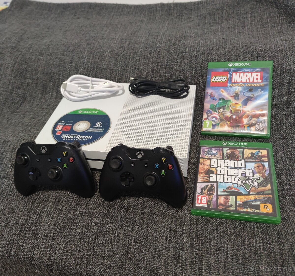Xbox One S 1TB + 2x ovládač + 3x hra - 2