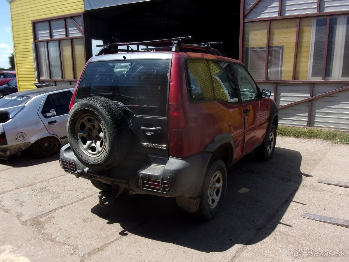 NISSAN TERRANO 2,7 DI + 2,4í - 2