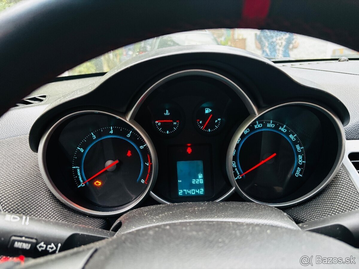 Chevrolet Cruze 1.6 benzin 91kw - 2