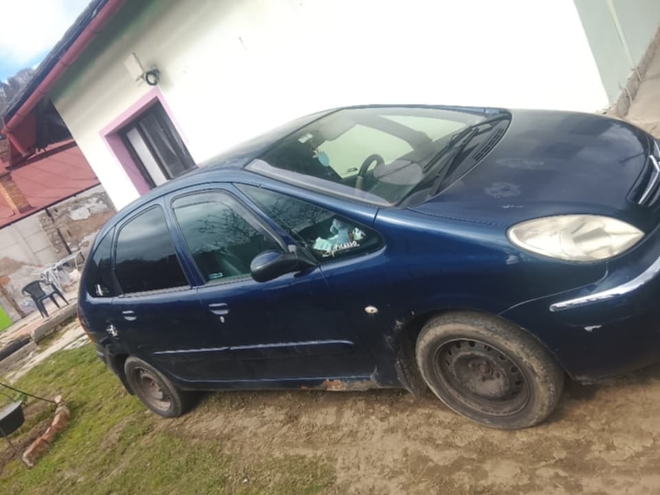 Predám na náhradné diely - 2