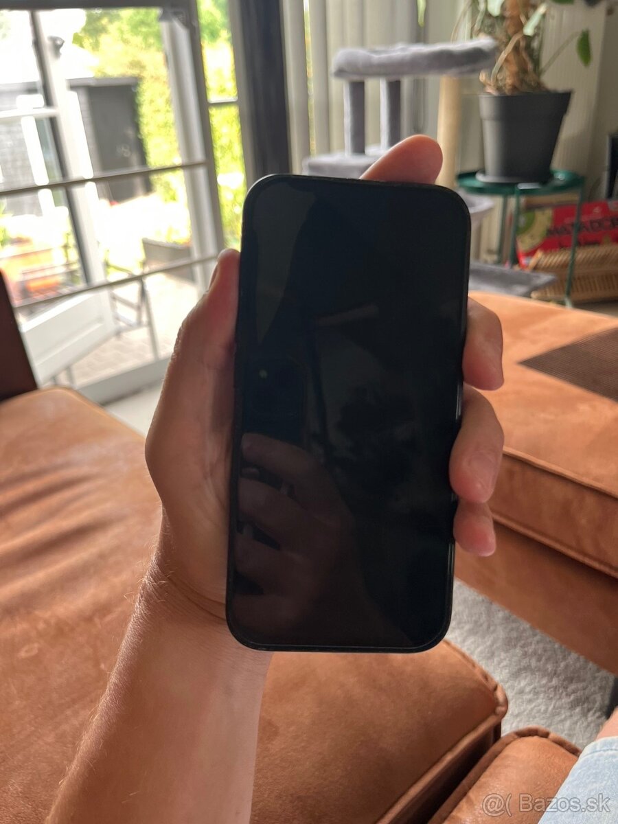 Predám IPhone 15 128 GB - 2