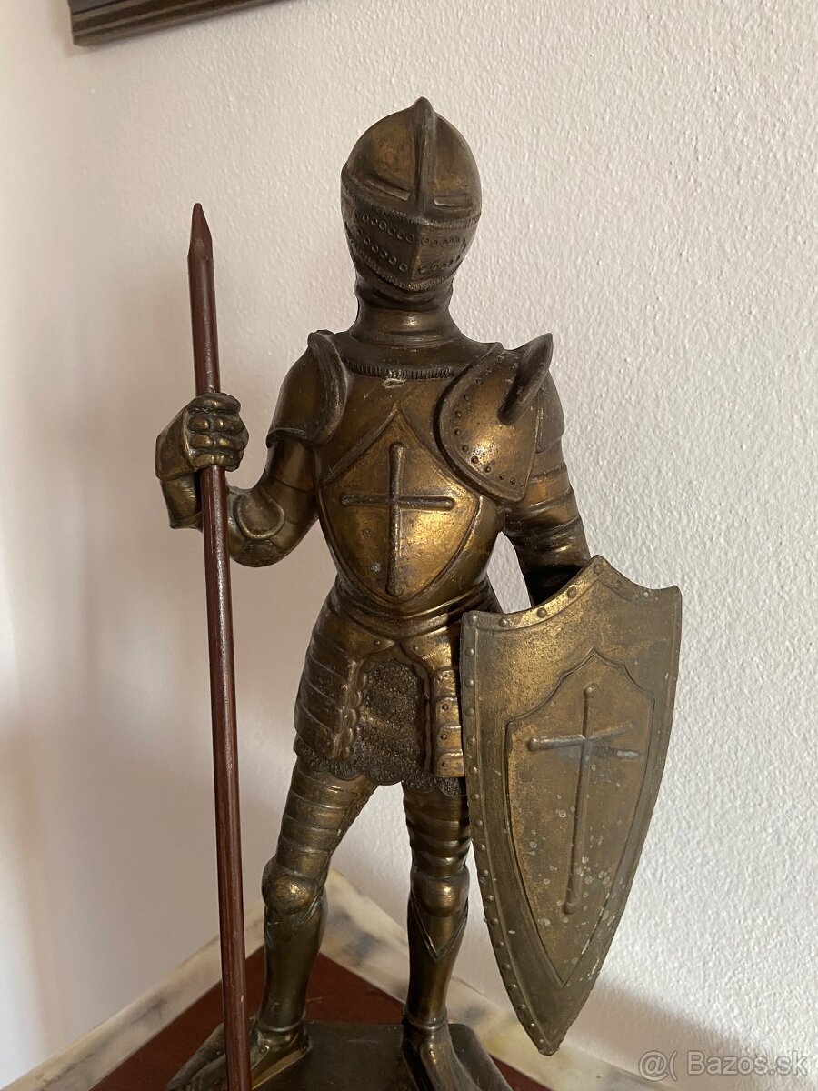 Rytier bronz,drevo,40cm,6,5kg - 2