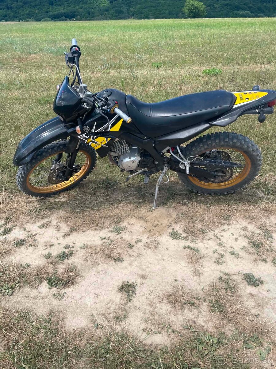 YAMAHA XT - 2