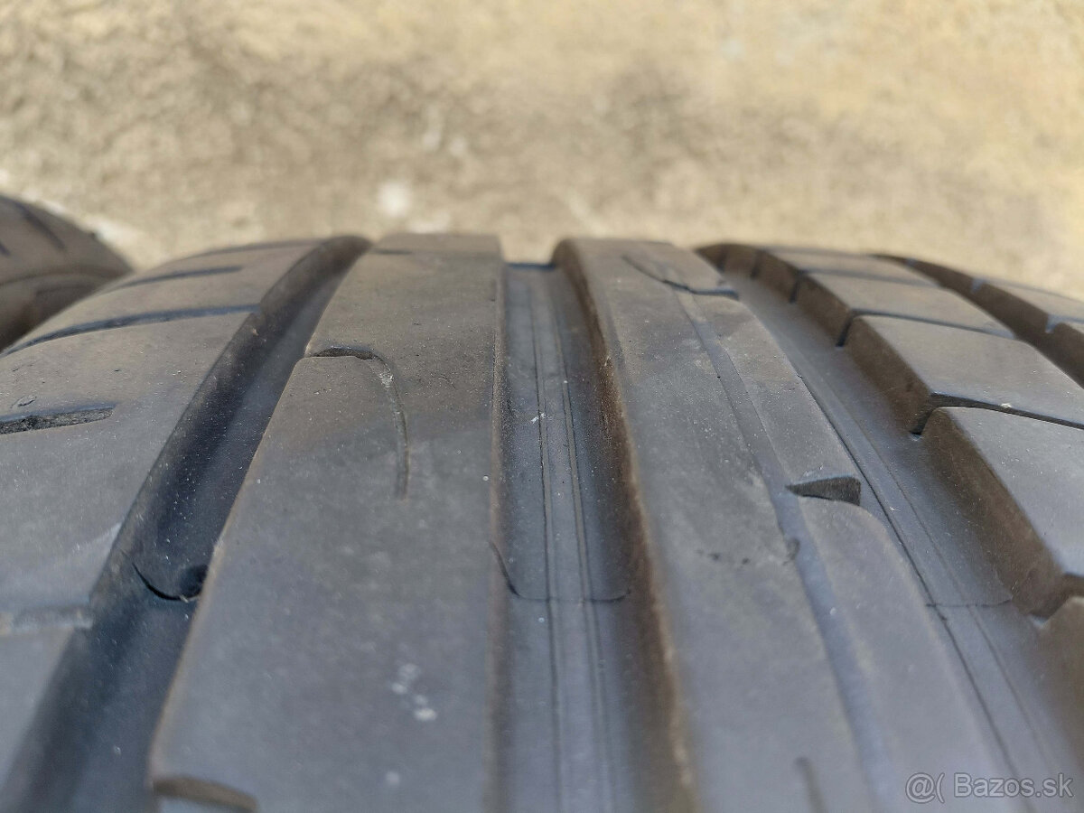 2x letne Dunlop 225/40R18 - 2