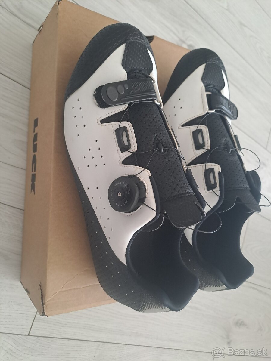 MTB tretry LUCK vel.44 - 2