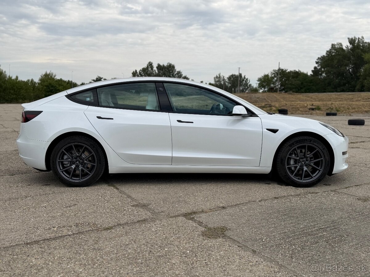 🚗 Tesla Model 3 Long Range AWD 366kW, Biely interiér Ťažné - 2