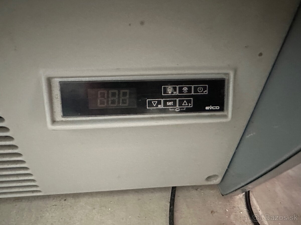 Chladiaca vitrina 230cm - 2