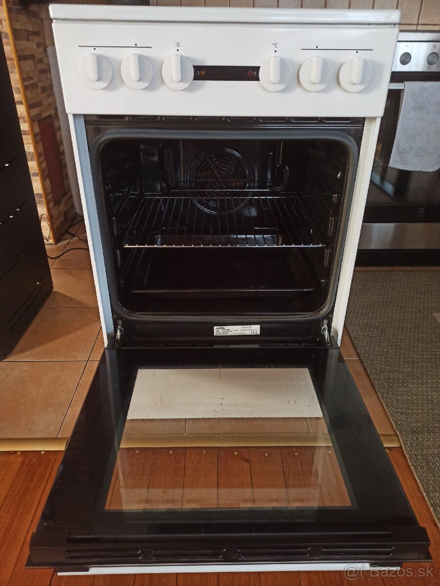 Elektrický sporák Mora C511AW - 2