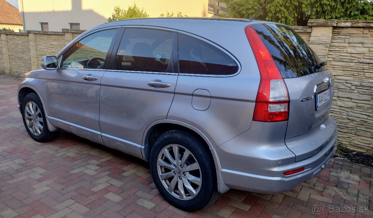 CR-V 2,2i-DTEC 165712Km 110Kw 8ks kolies - 2