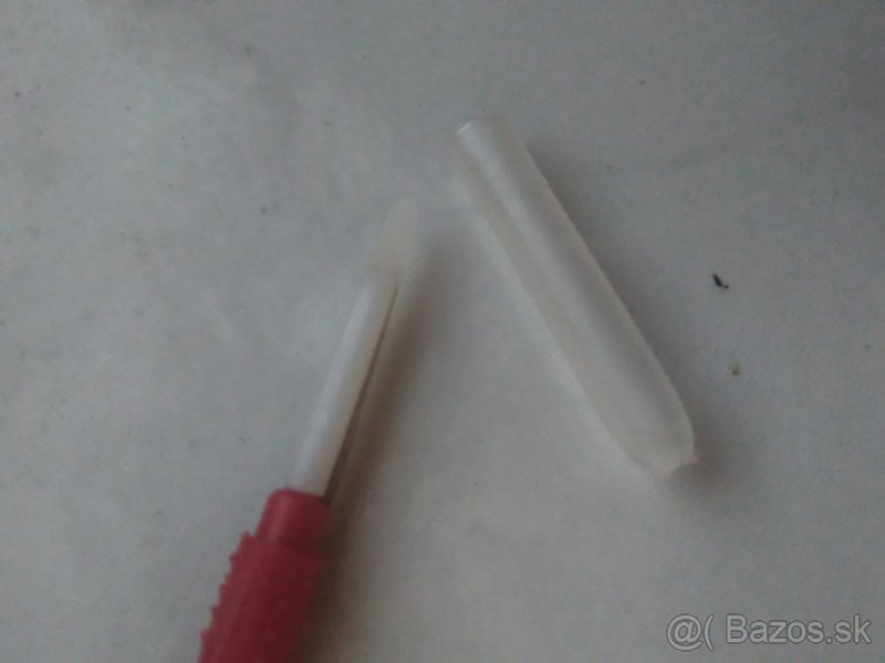 VČELY: Predám prelarvovaciu lyžičku Čínsku - 2