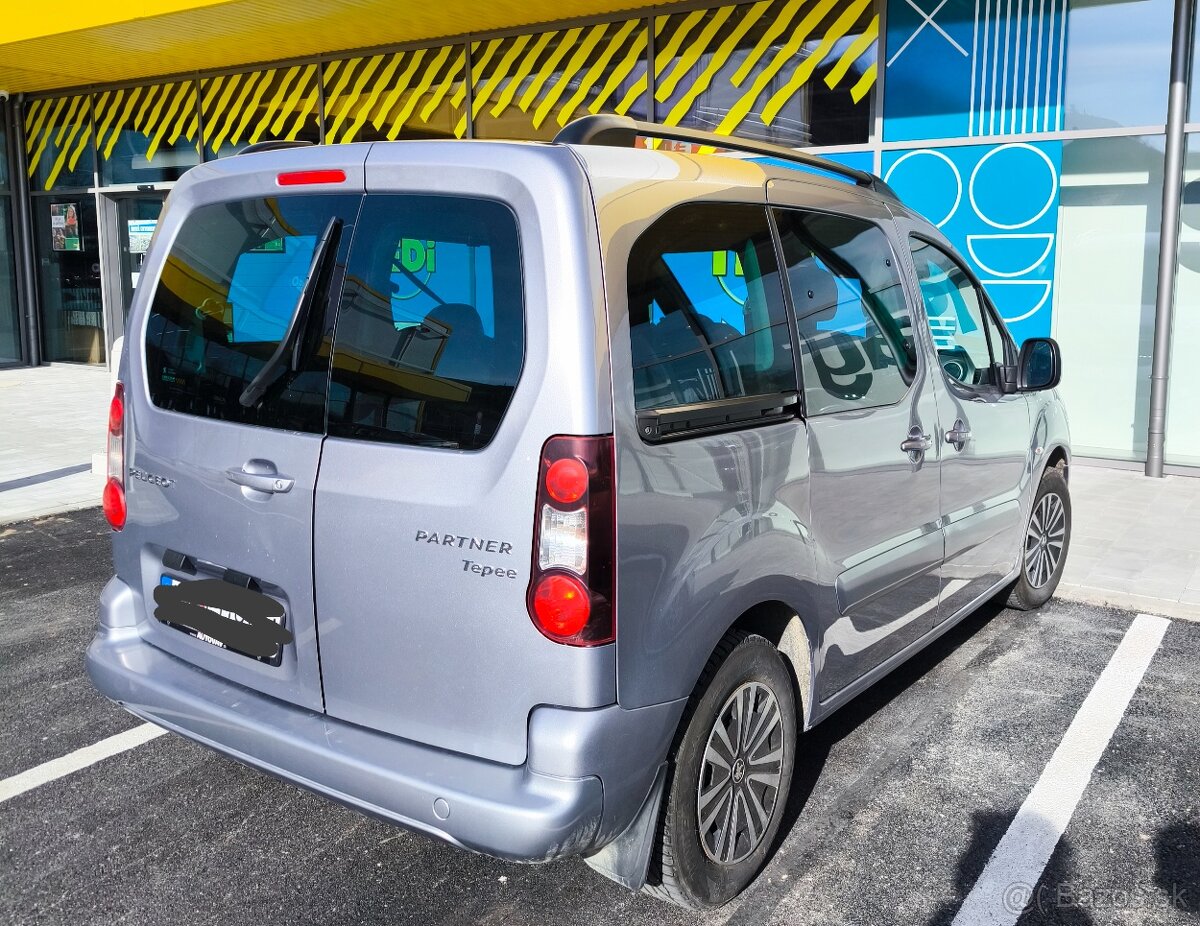 Peugeot 7 miestny - 2