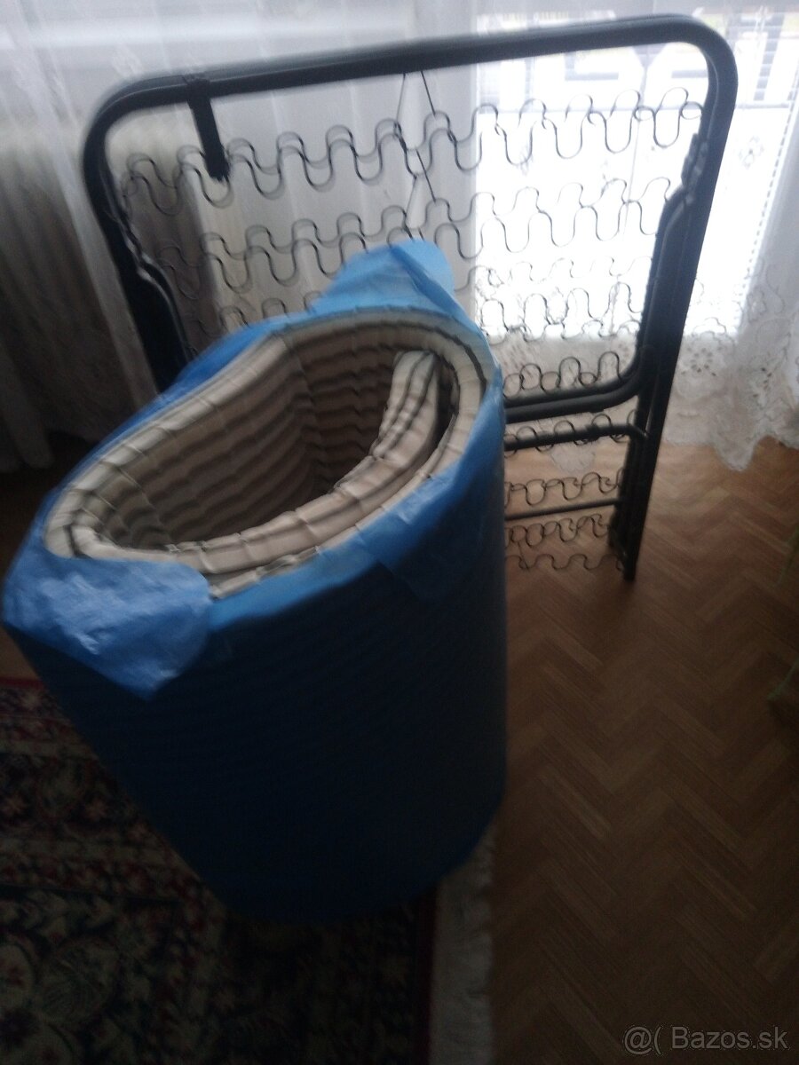 Skladacia posteľ - 2